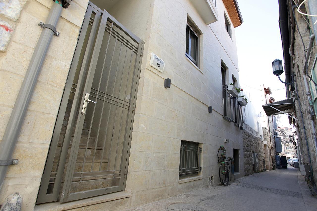 Modern Home In The Heart Of Nachlaot Jerusalem Exteriör bild